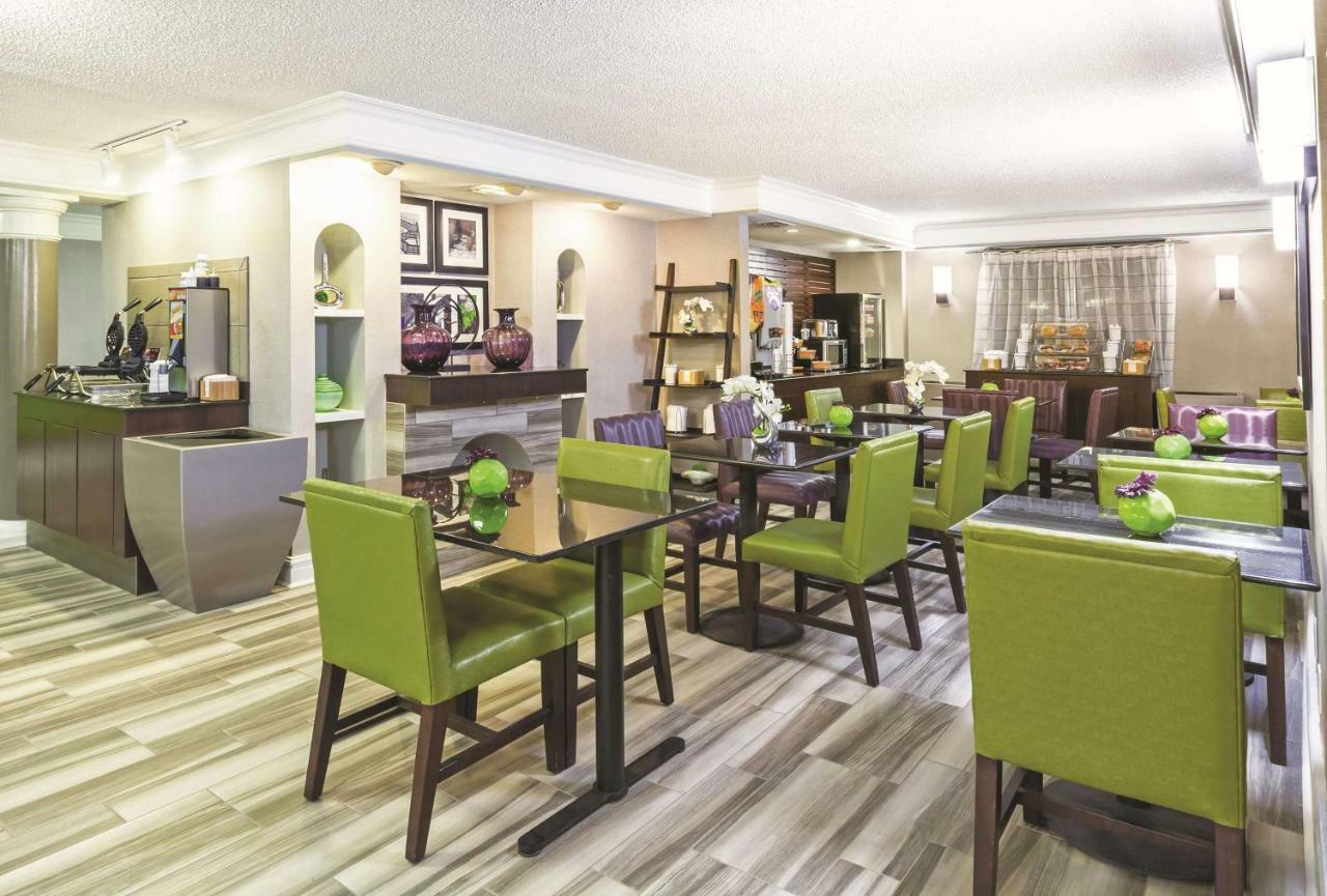 La Quinta Inn By Wyndham Мидленд Экстерьер фото