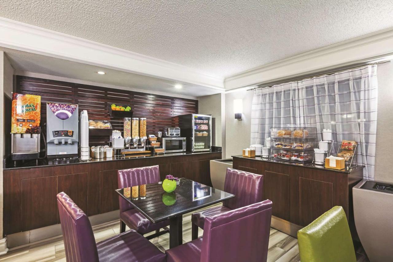 La Quinta Inn By Wyndham Мидленд Экстерьер фото